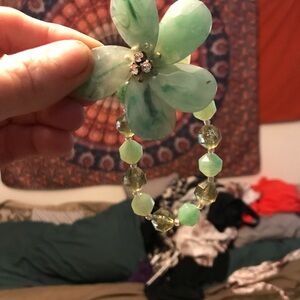 Green stretchy bracelet with flower! Super cute!